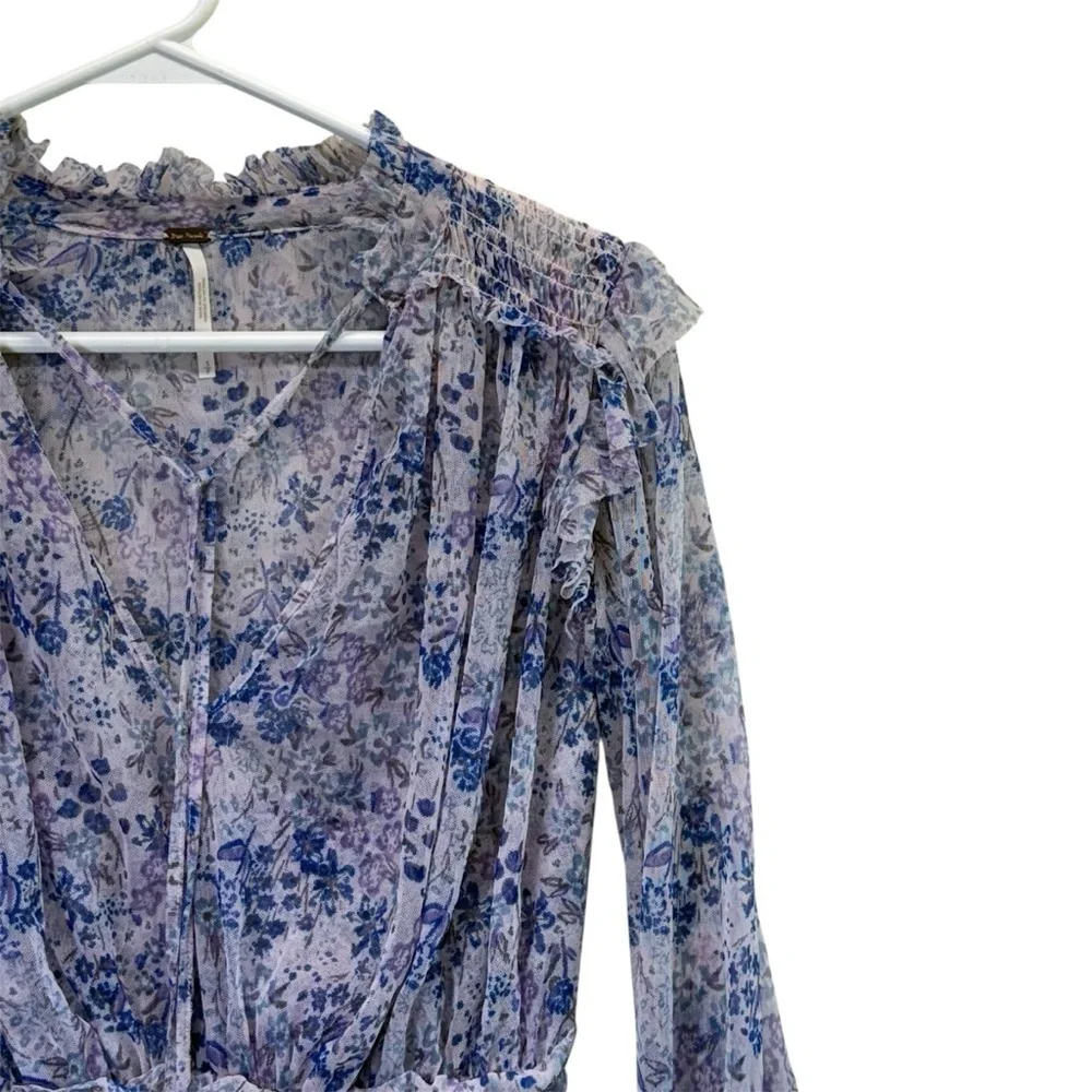 Free People Lavender Floral Ruffle Blouse. Size S/P